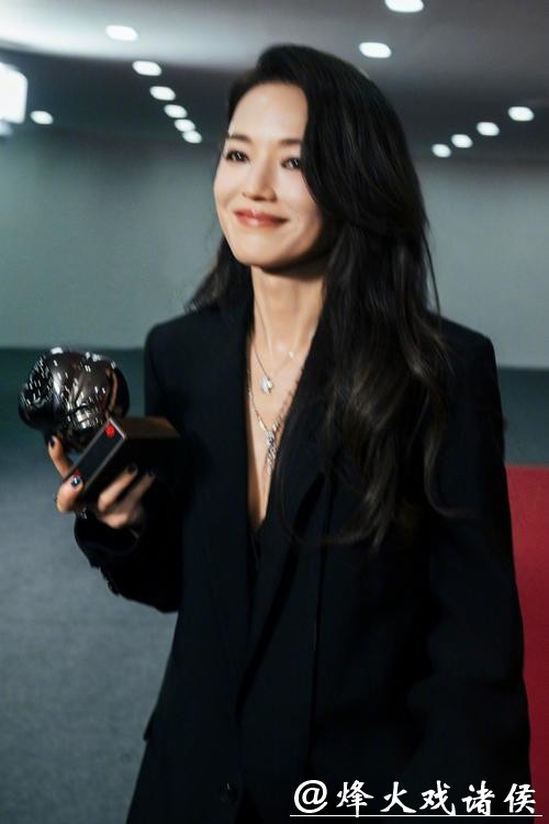 舒淇首导进金像奖,港片导演圈要“换班”了?这波太狠了! 舒淇首导进金像奖,港片导演圈要“换班”了?这波太狠了!