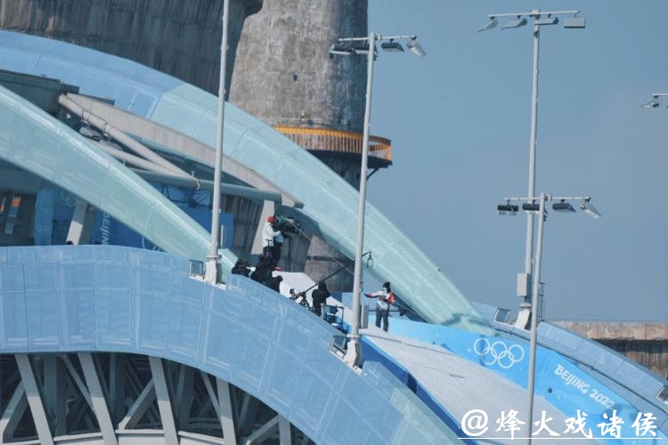 冬奥会｜跳台滑雪的“安全线”