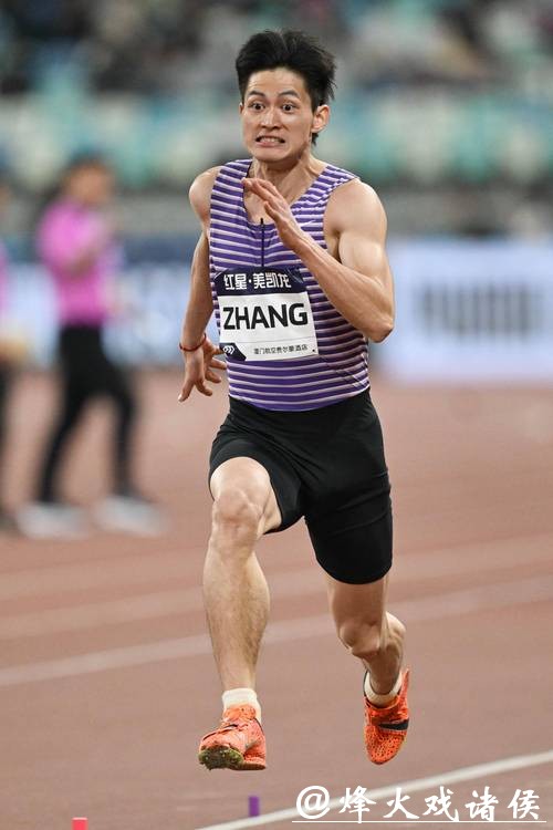 谋突破改动作磨细节防伤病 张溟鲲稳得住才跳得远 谋突破改动作磨细节防伤病 张溟鲲稳得住才跳得远